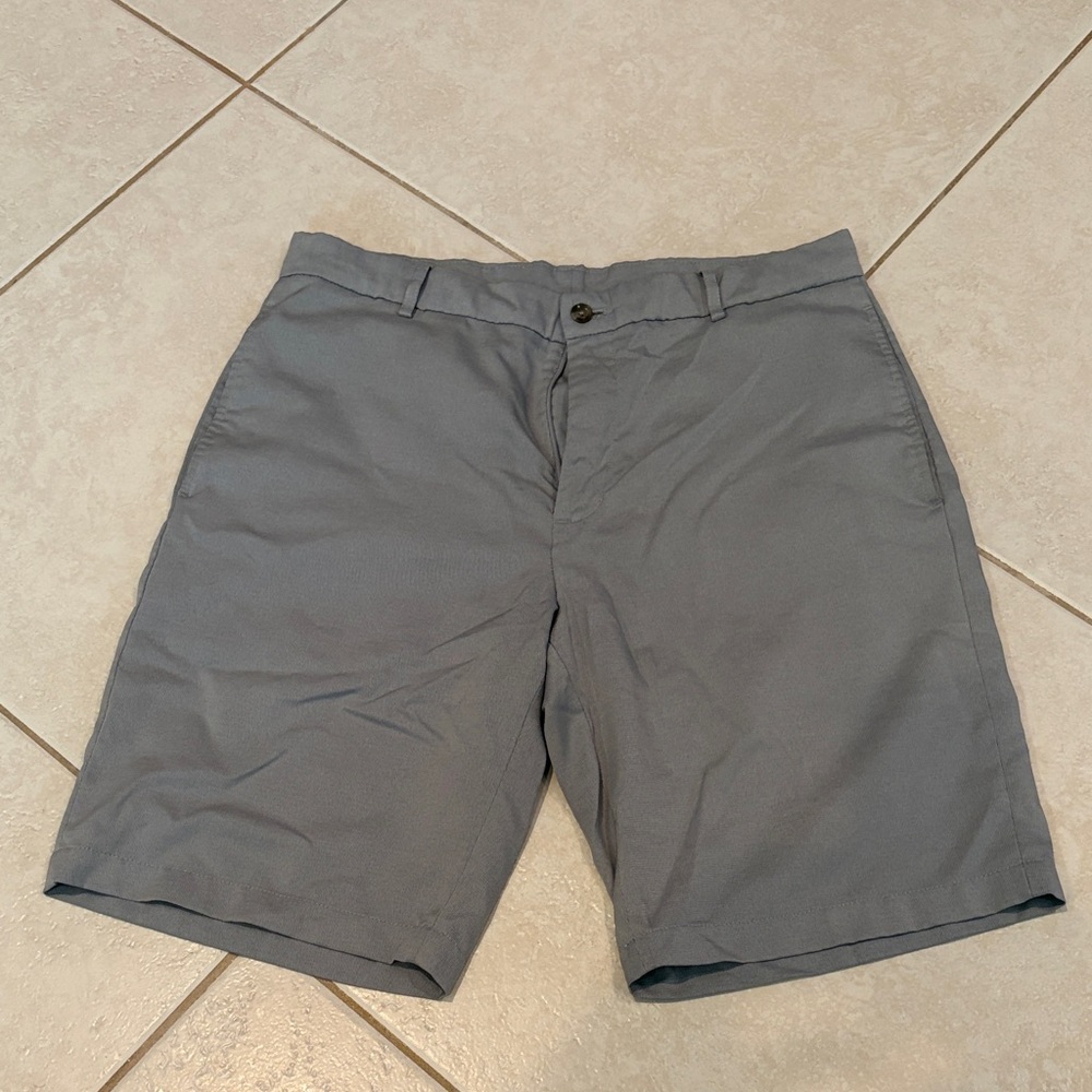 Walter Hagen Men's Slate Gray Flat Front Shorts size 34 Golf